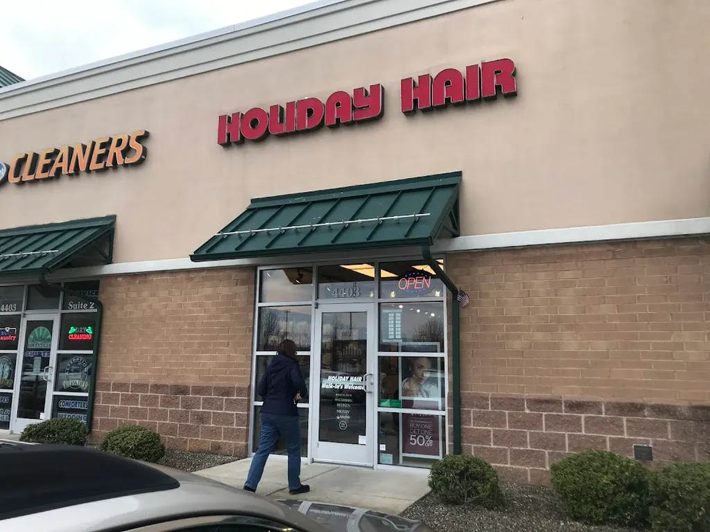 HOLIDAY HAIR — Hair salon in Easton